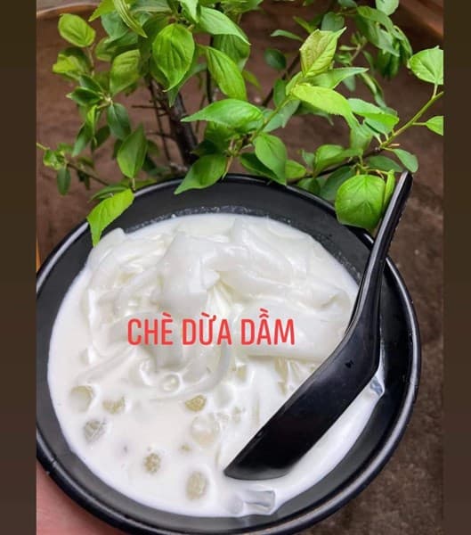 Chè dừa dầm